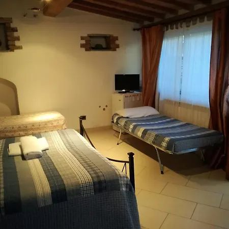 בית הארחה Casa Corsi